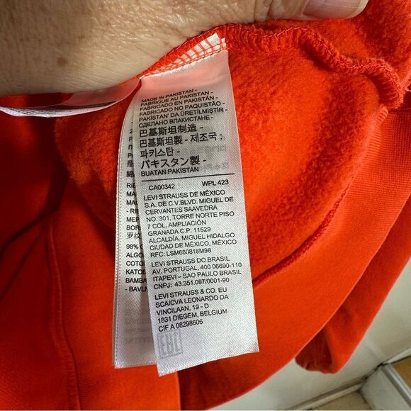 Levi's Orange Crewneck Sweater with Ribbed Cuffs - Picture 5 of 9